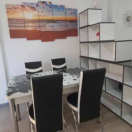 Lägenhet Alezzi Luxury Spa Piscina Incalzita Sauna Parking *