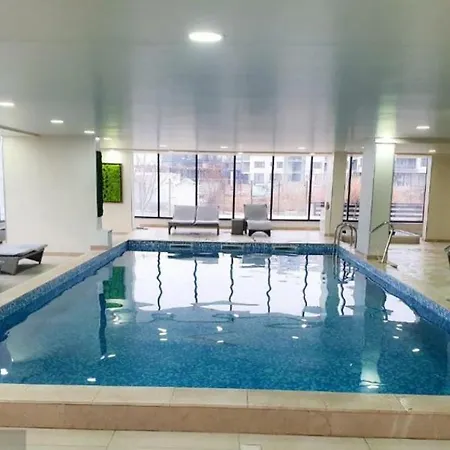 Alezzi Luxury Spa Piscina Incalzita Sauna Parking Lägenhet
