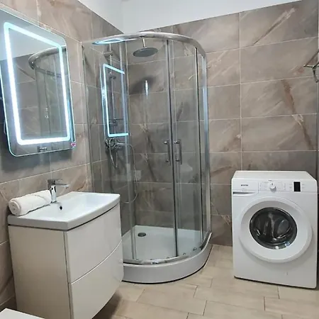 Lägenhet Alezzi Luxury Spa Piscina Incalzita Sauna Parking *