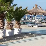 Alezzi Luxury Spa Piscina Incalzita Sauna Parking * Нэводари