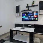 Alezzi Luxury Spa Piscina Incalzita Sauna Parking Апартаменты