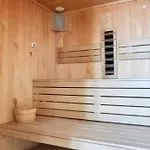 Апартаменты Alezzi Luxury Spa Piscina Incalzita Sauna Parking