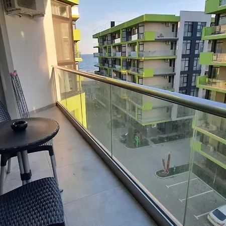 Alezzi Luxury Spa Piscina Incalzita Sauna Parking Apartment Navodari